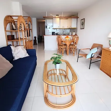 Beachfront Apartment With Sea View Balcony - Torrevieja Appartement