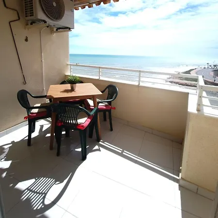 Beachfront Apartment With Sea View Balcony - Torrevieja Appartement *