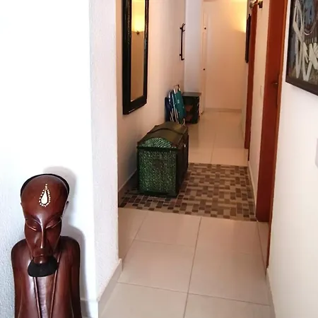 Apartment Beachfront With Sea View Balcony - Pmt15
